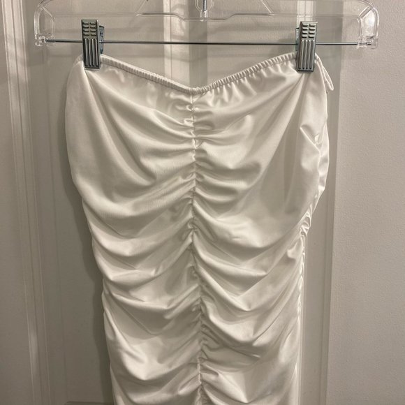 NWOT White Bodycon Ruched Strapless Tube Dress - Size Small - Picture 3 of 4